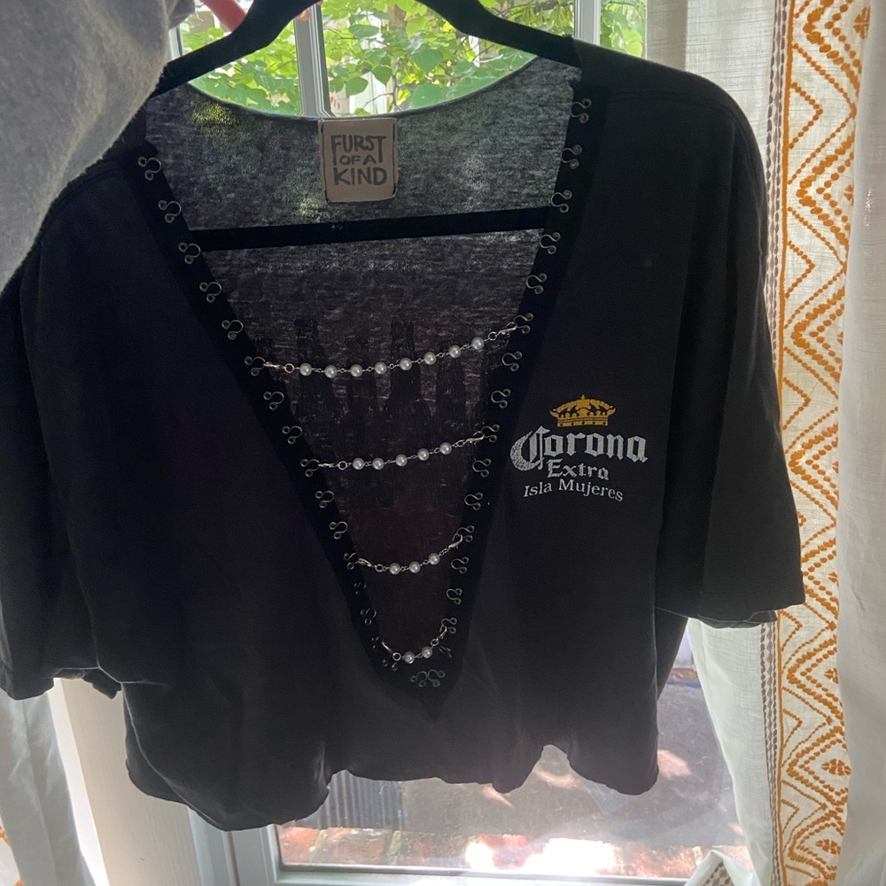 LF Corona Crop Top